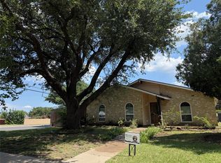 900 Overdowns Dr, Plano, TX 75023