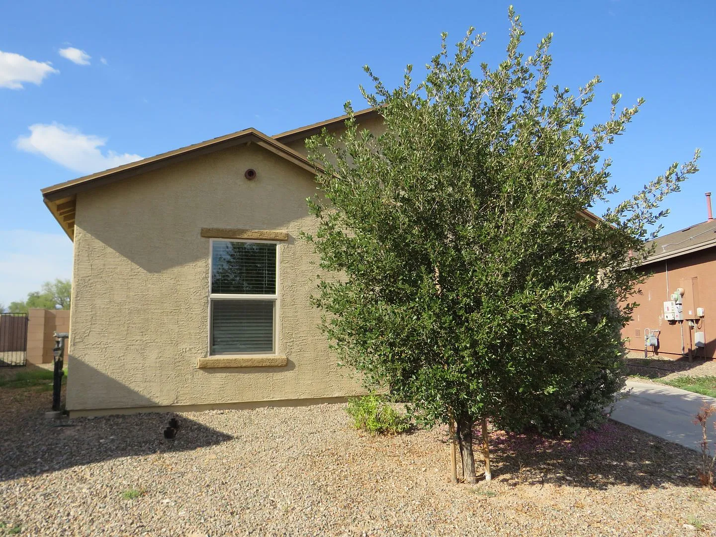Two Bedroom home with Solar — Photo 3