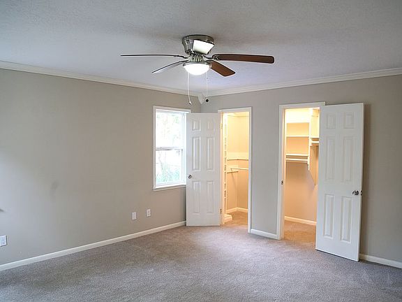 3rd image of 410 Shadow Creek Dr
