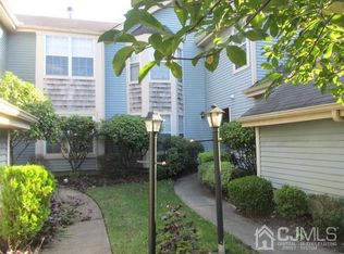24 Edinburgh Dr #A, Monroe Township, NJ 08831