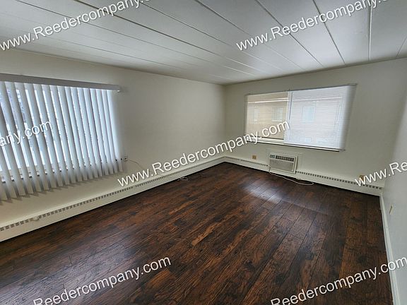 3rd image of 6906 Eight Olcott Ave #6904-2