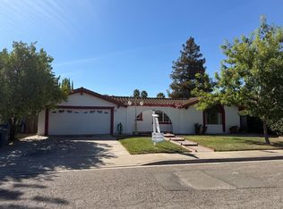 414 Vicki Lynn Ln, Patterson, CA 95363