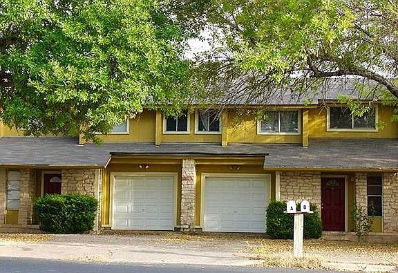 1713 Burton DR duplex, unit B is on the right