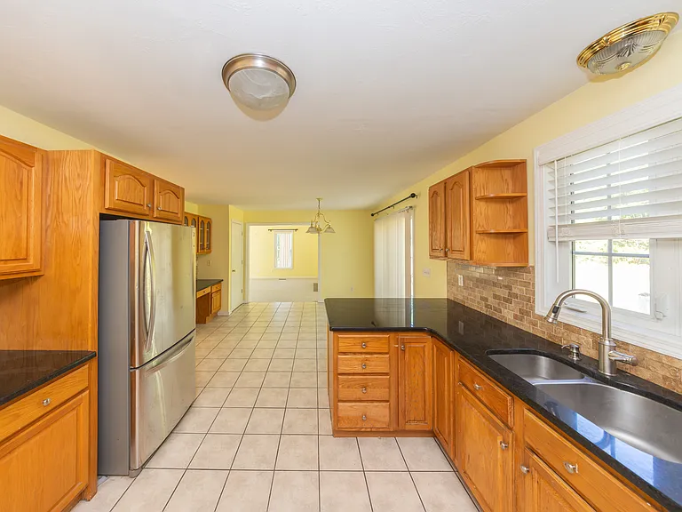 469 Walnut St — Photo 64