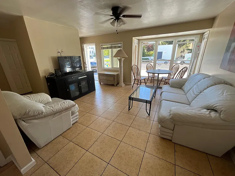 5809 Lindo Paseo #1-room B — Photo 23