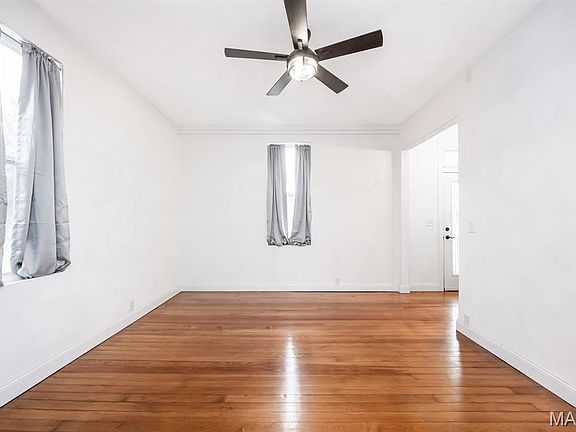 5th image of 106 S Vine St