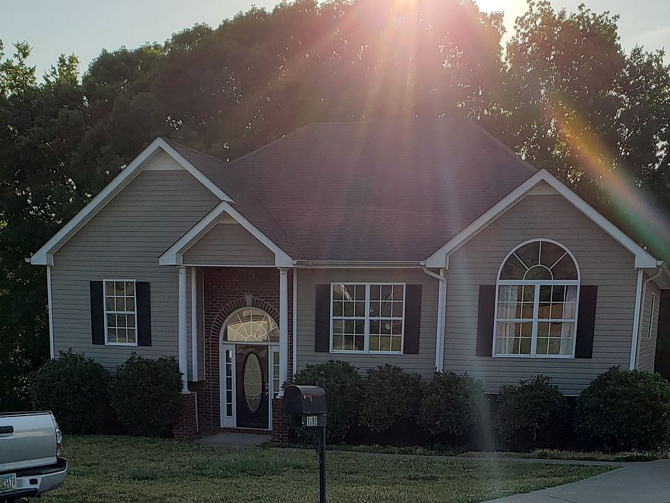 1392 Ambleside Dr, Clarksville, TN 37040 Zillow