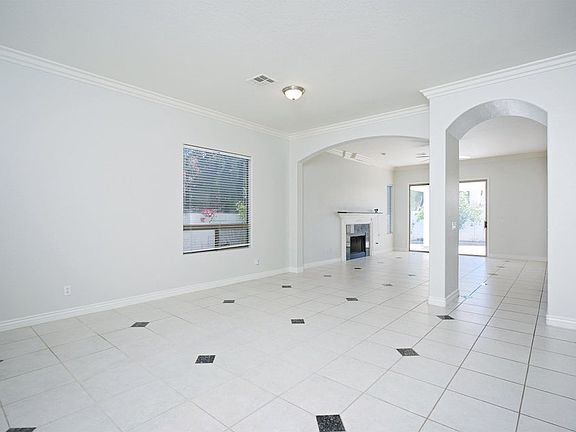 3rd image of 6227 E Juniper Ave