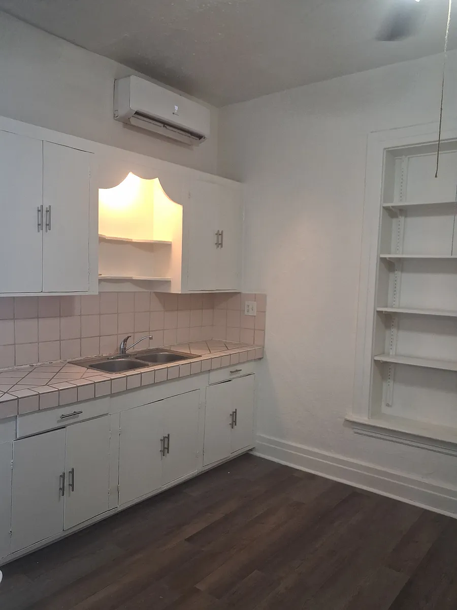 Kitchen - 536 S 3rd Ave #2