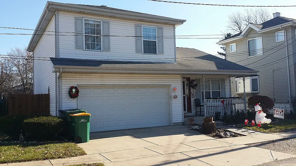 1005 Singer Ave photo 1