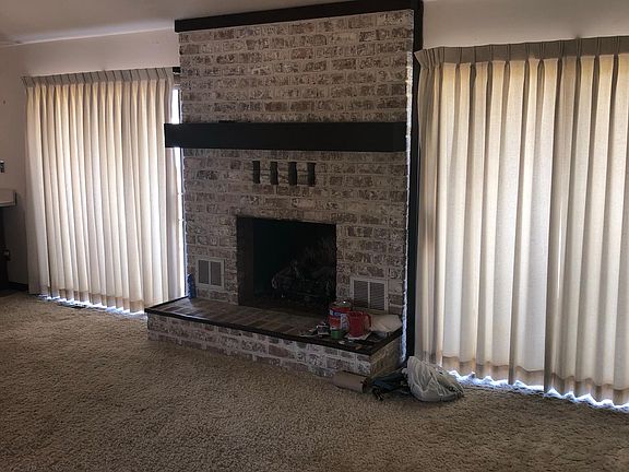 2nd image of 230 N 3rd Ave