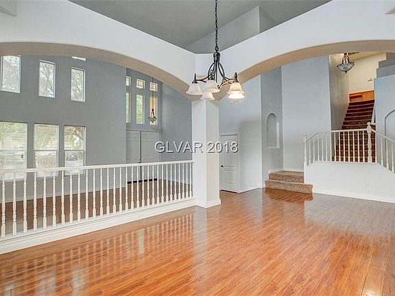 3rd image of 11505 Bollinger Ln