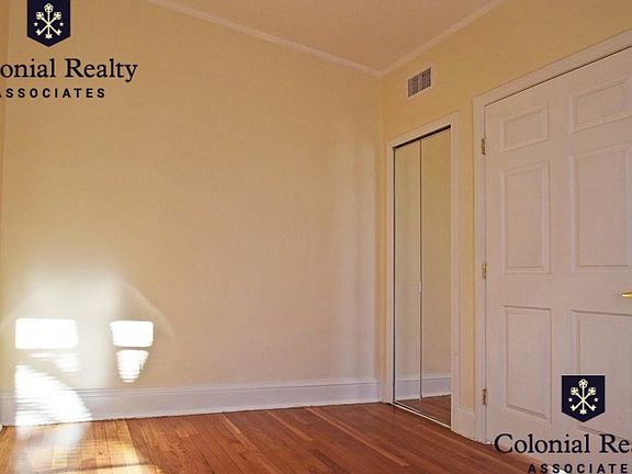 3rd image of 69 Thatcher St #302-B
