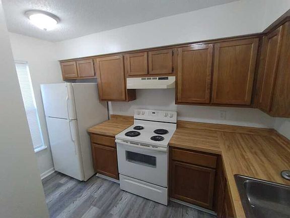 4th image of 5640 Ansley St APT 101