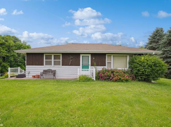 1065 255th Ave, West Point, IA 52656