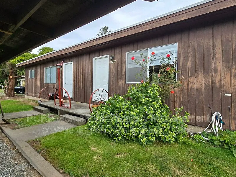 5084-5086 Labounty Dr #5086
