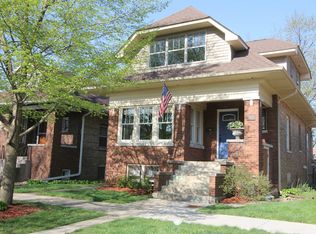 909 Lathrop Ave, Forest Park, IL 60130