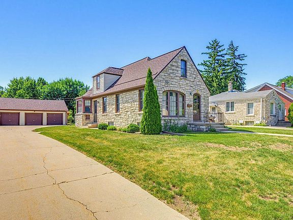 3rd image of 4359 N 82nd STREET