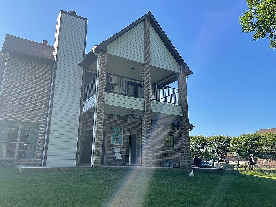 2nd image of 121 Horizon Cir