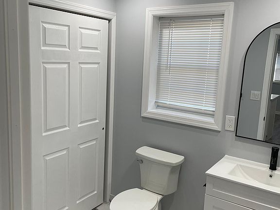 4th image of 5217 Terrace Ave