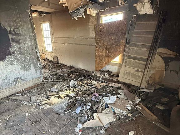 5th image of 313 N 14th St