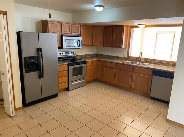 713 Ruggeri St, Herrin, IL 62948