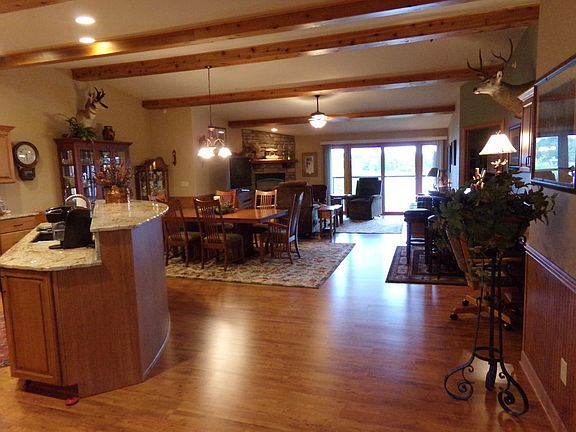 4th image of 311 E Park Ave #306