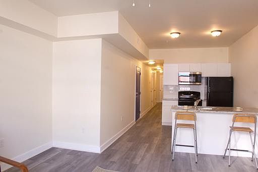 2nd image of 6032 Market St Unit 1