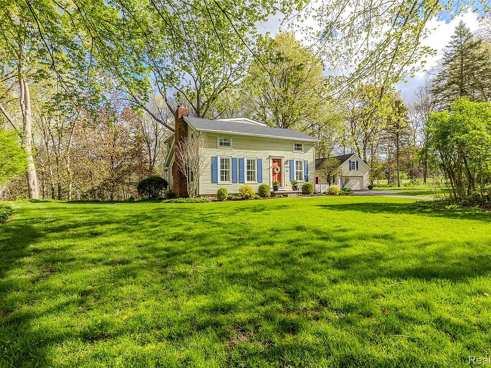 1st image of 1081 E Tienken Rd