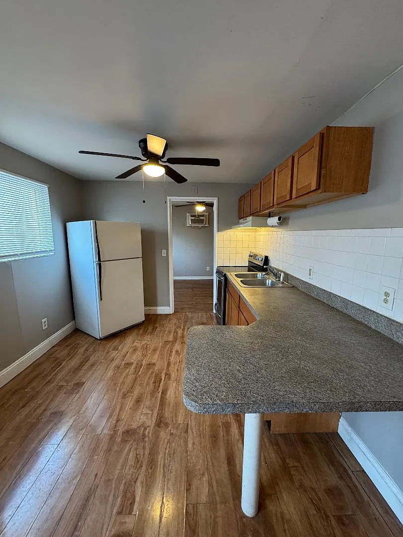 1 bed, 500 sqft, $850 — Photo 3