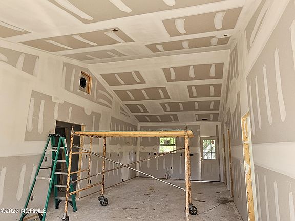 5th image of 2804 W Oak Island Drive