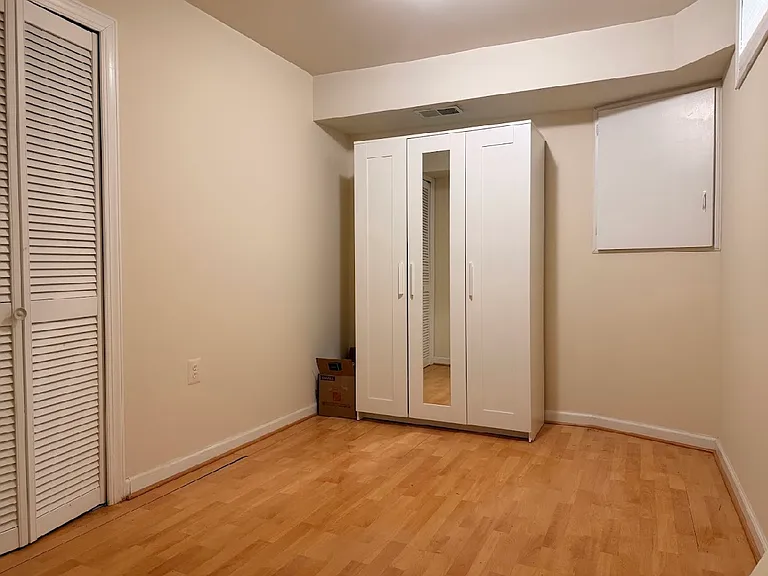 43520 Lucketts Bridge Cir — Photo 32