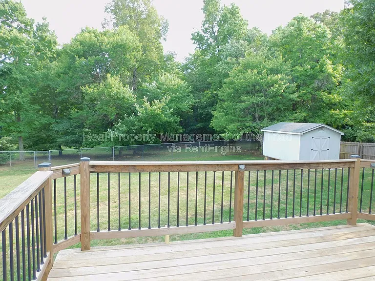 2804 Mitchell Wood Dr — Photo 25
