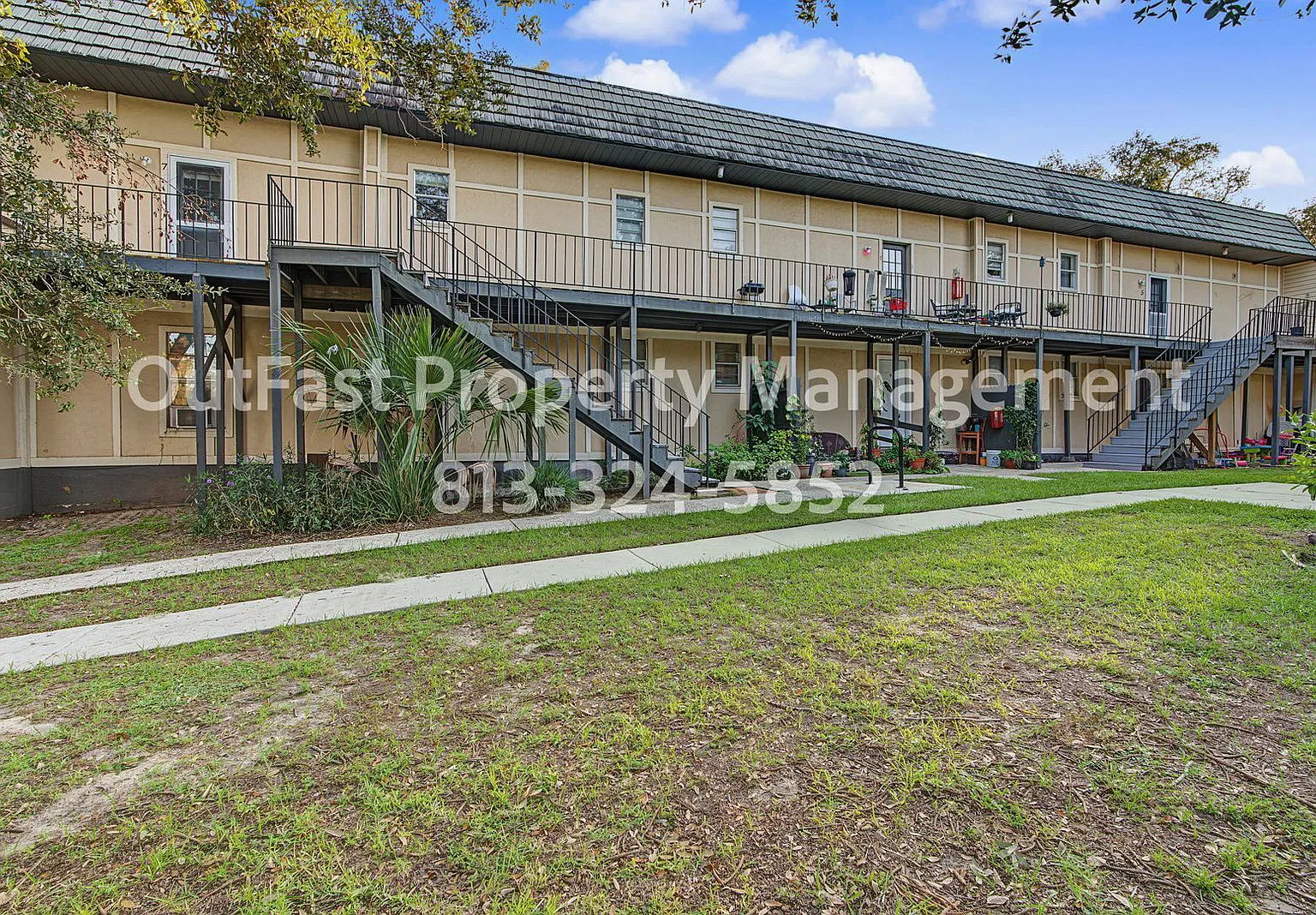 1 bed, 1.0 bath, 700 sqft, $995 — Photo 2