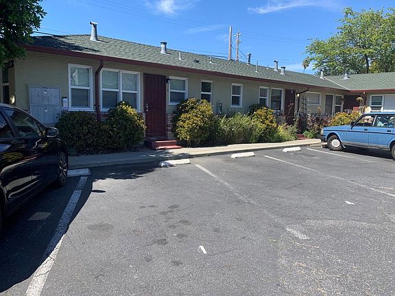 3rd image of 150 Canfield Ave #1