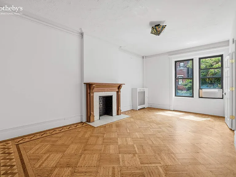 322 W 89th St #4W — Photo 2