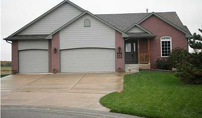 1st image of 608 Eastwood Ct.
