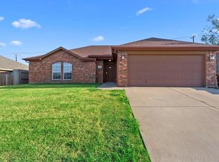 9229 Rhea Dr, White Settlement, TX 76108