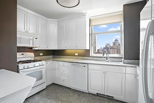 Rented by Douglas Elliman | media 9
