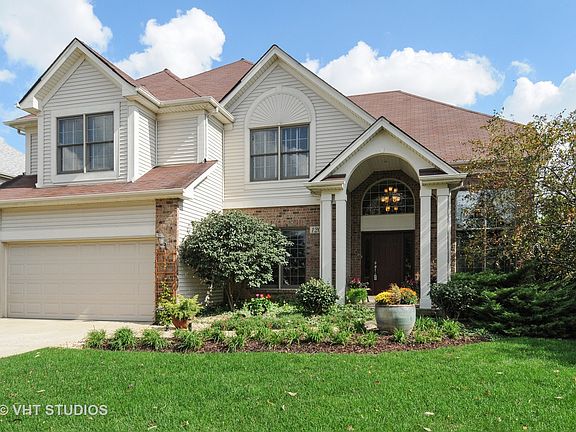 3rd image of 12027 Winterberry Ln