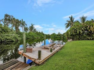 1326 N 30th Rd, Hollywood, FL 33021