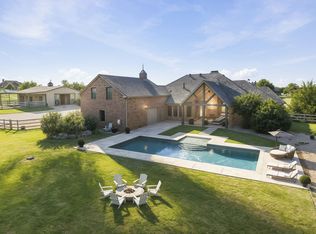 7621 Bruce Rd, Aubrey, TX 76227