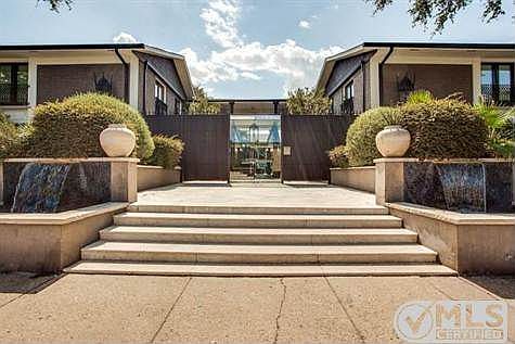 1st image of 10209 Regal Oaks Dr APT 215