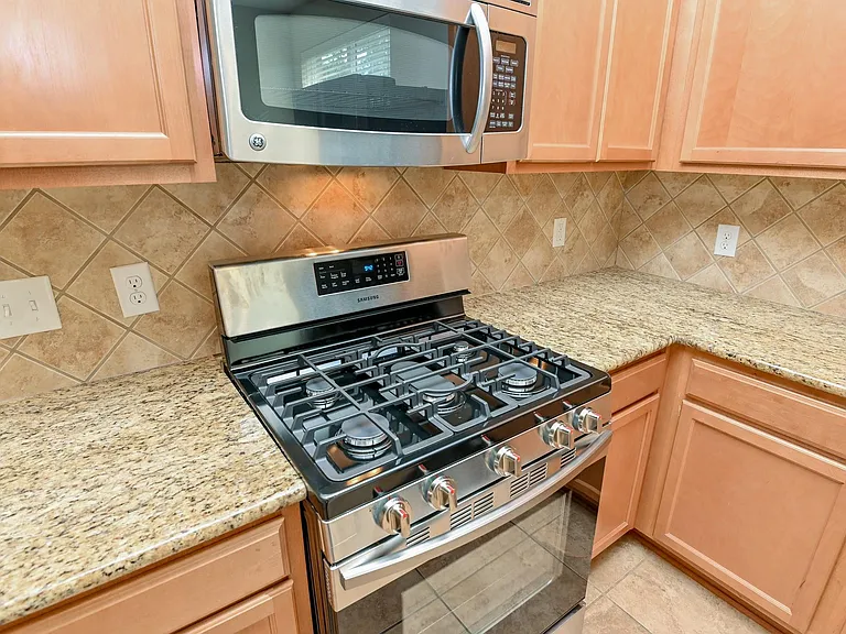 7435 Garland Mist Ln — Photo 8