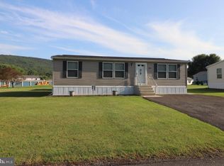 200 Ashley Ln, Lehighton, PA 18235