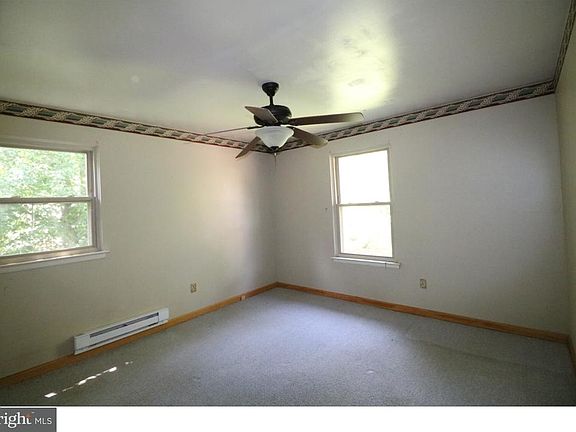 3rd image of 165 Morris Ave