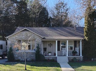 914 3rd Ave, Fayetteville, TN 37334