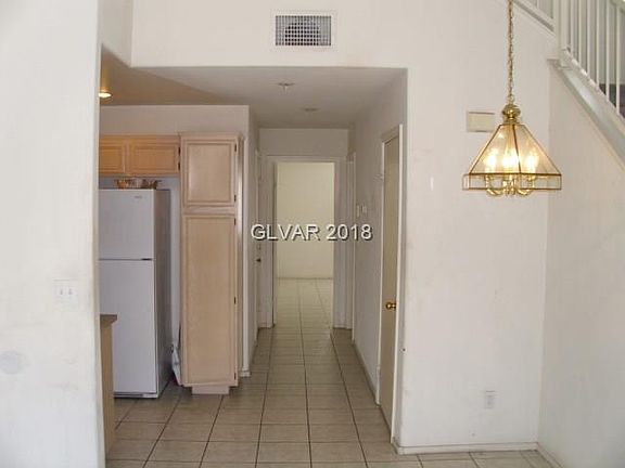 3rd image of 5345 Chili Pepper St