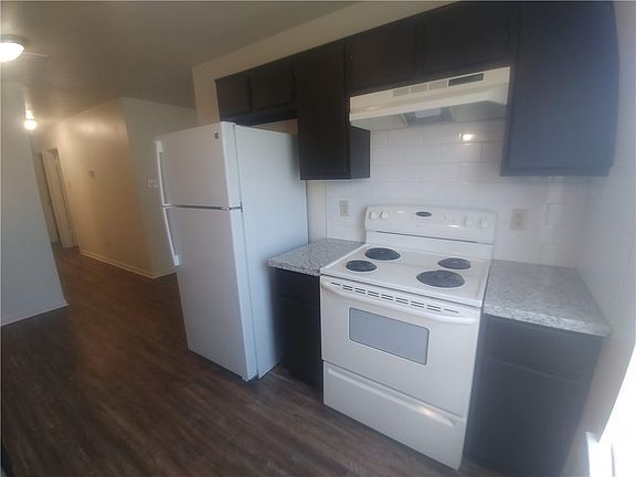 5th image of 703 San Saba Dr
