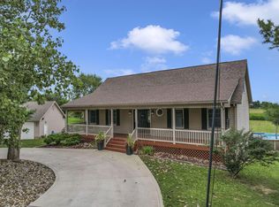 1350 Leonard Rd NW, Baltimore, OH 43105